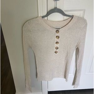 American Eagle Long Sleeve Button Top